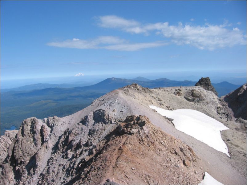 2005-07-31 Lassen (19) cannot get enough of Shasta